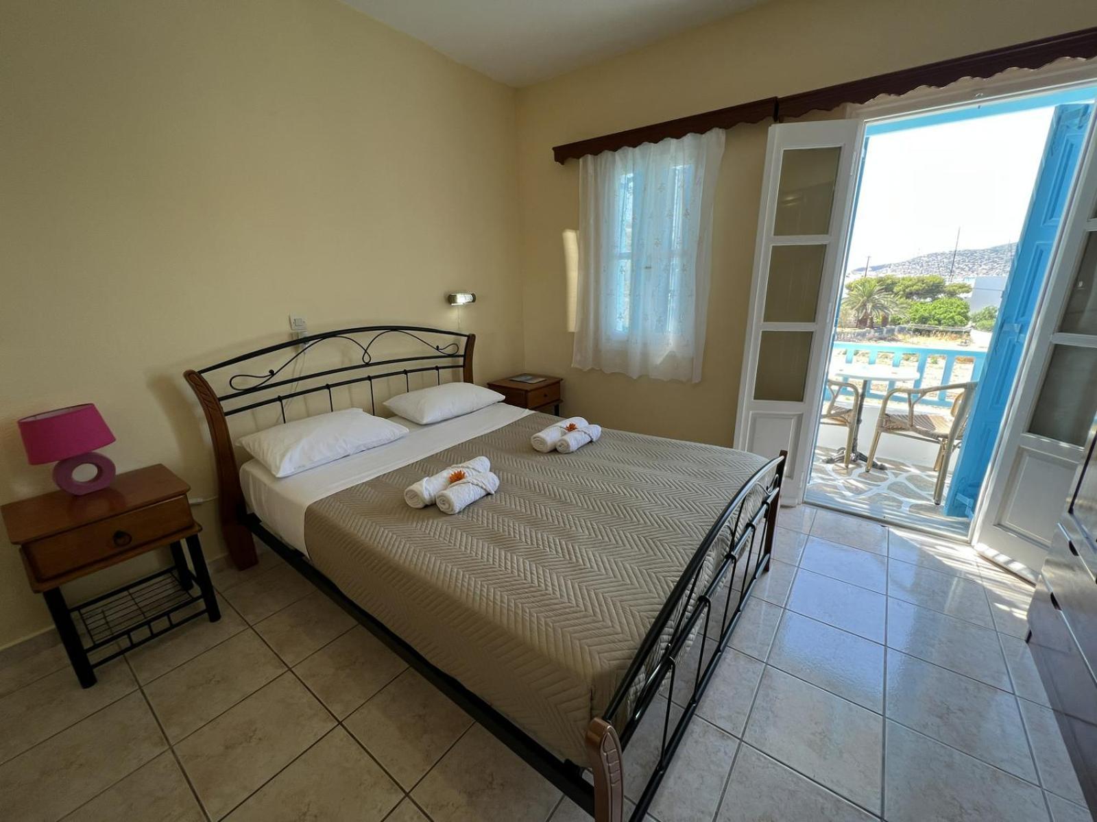 Georgia Studios Katápola Habitación foto